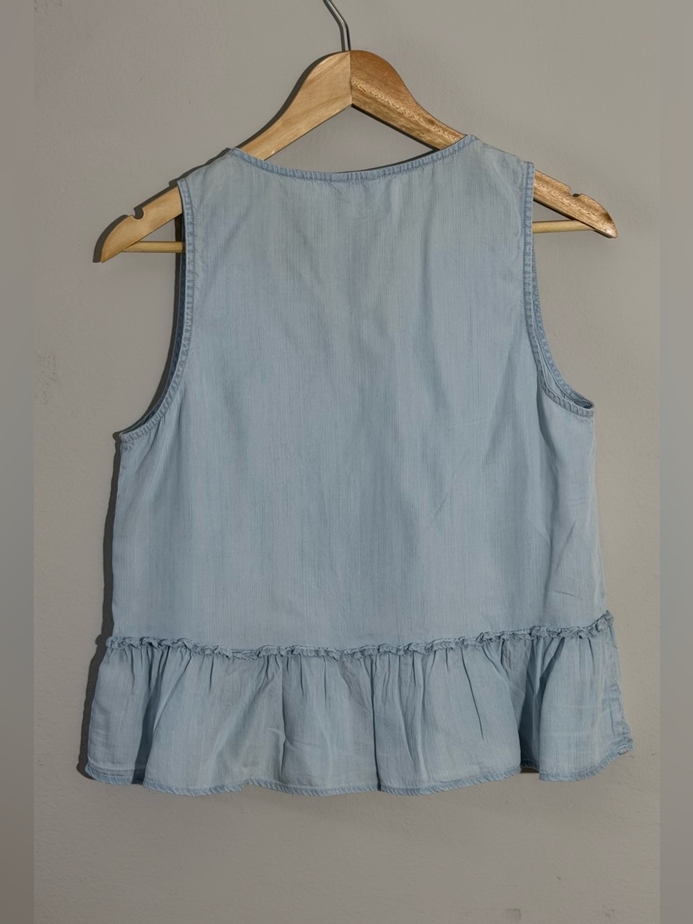 EUC Rails “Mira” top in Light Vintage Blue - Picture 4 of 8